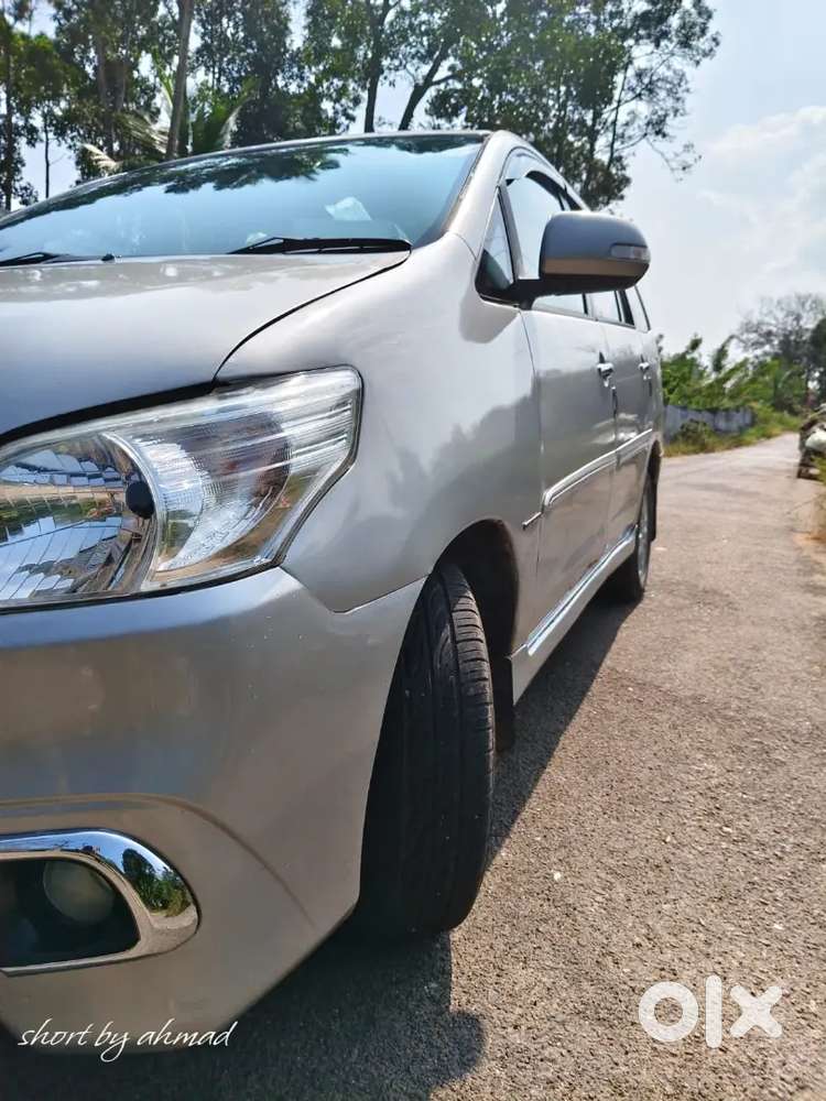 Toyota Innova 2012 Diesel Well Maintained
