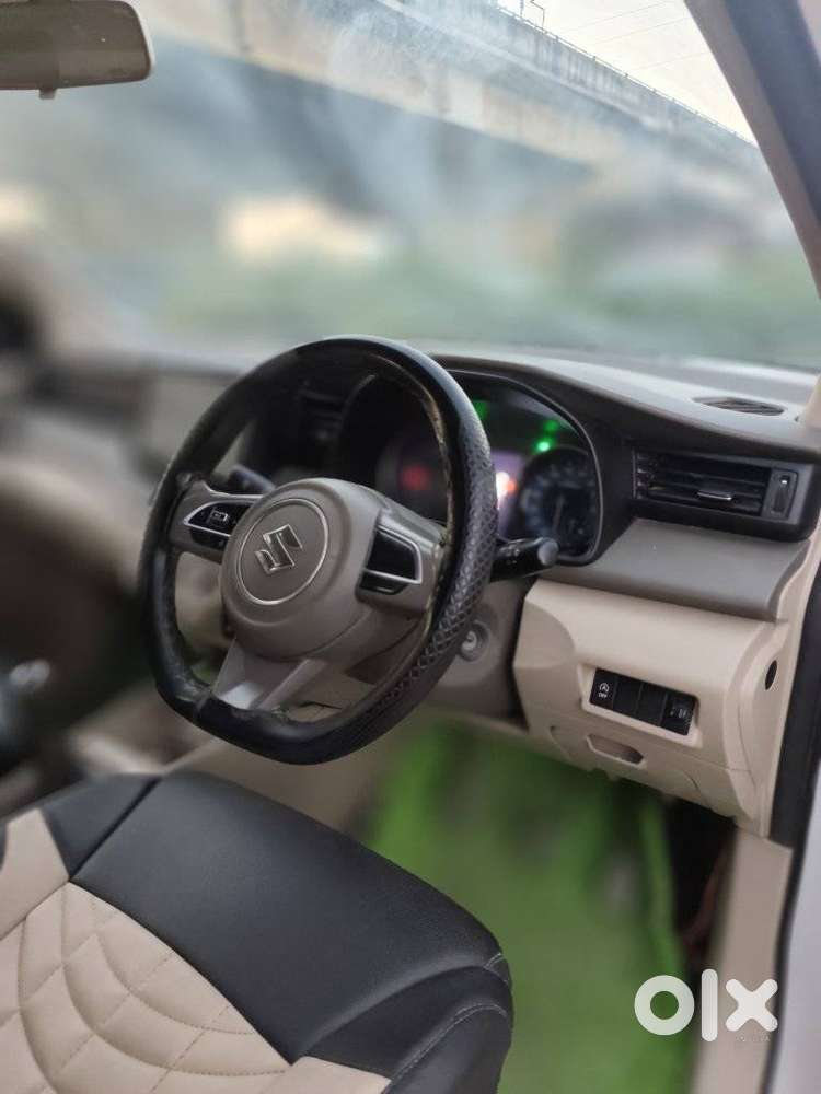 Maruti Suzuki Ertiga 1.5 Vxi, 2021, Petrol