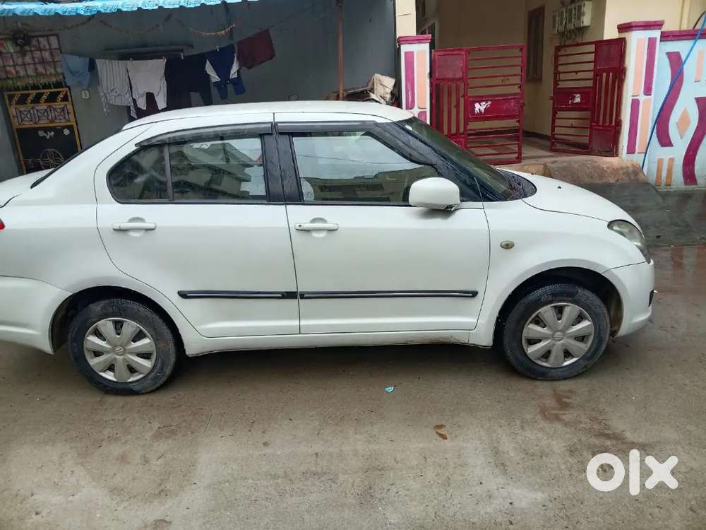 Maruti Suzuki Dzire 2010 Petrol 100000 Km Driven