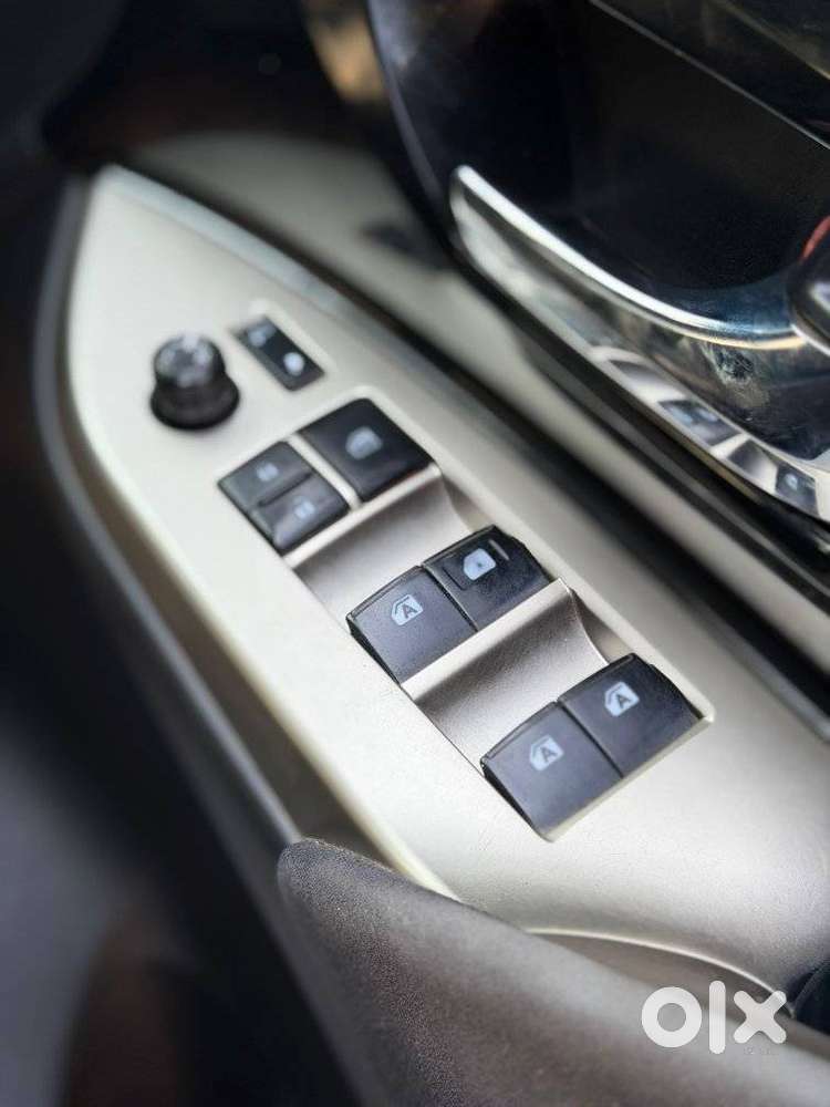 Toyota Innova Crysta 2.4 Zx Mt, 2019, Diesel