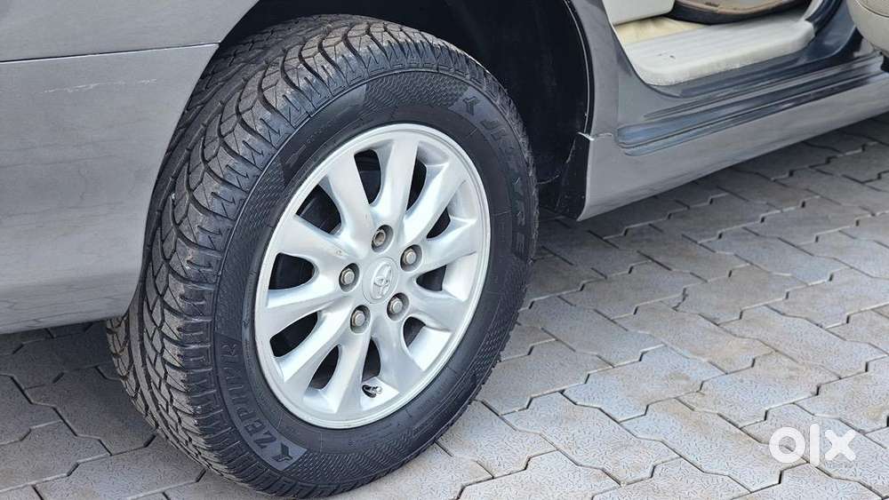 Toyota Innova 2014 Diesel Well Maintained Z Option