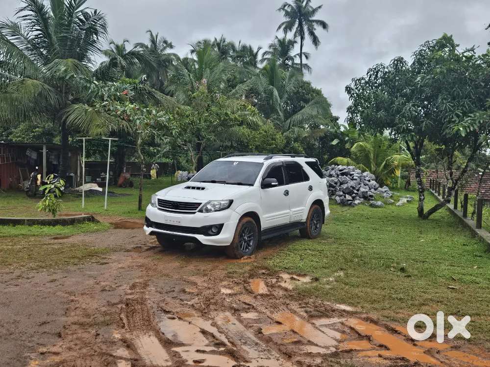Toyota Fortuner 2015 Diesel Well Maintained