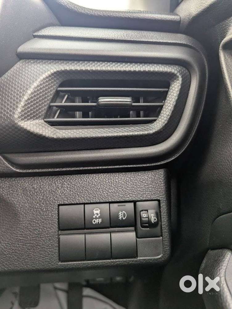 Maruti Suzuki Brezza 1.5 Lxi Smart Hybrid, 2026, Petrol