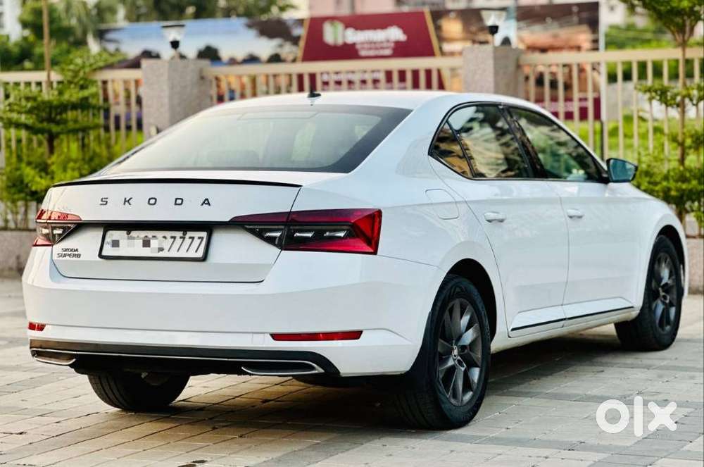 Skoda Superb 2.0 Sportline Tsi At, 2021, Petrol