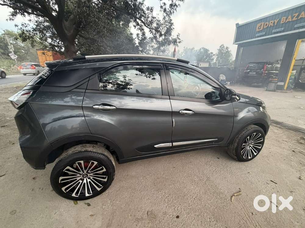 Tata Nexon Petrol 2023