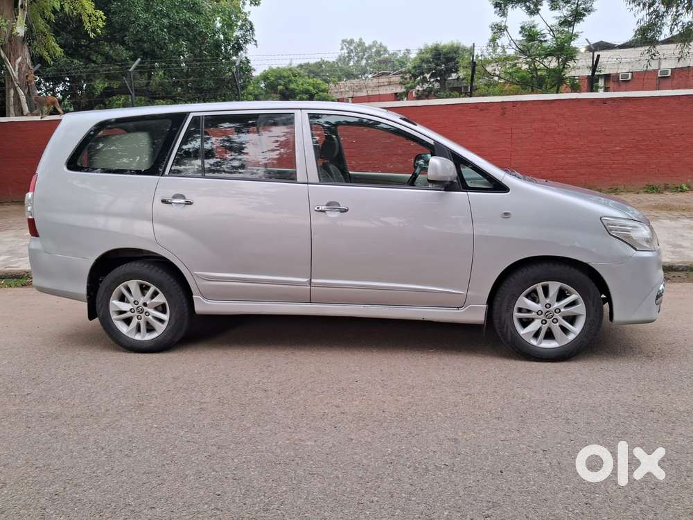 Toyota Innova 2.5 G (diesel) 8 Seater, 2014, Diesel