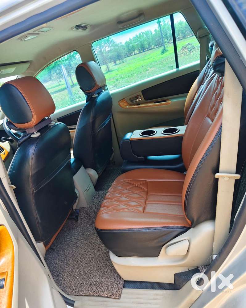 Toyota Innova 2.5 Vx 8 Str, 2011, Diesel
