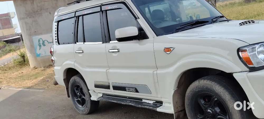 Mahindra Scorpio 2011