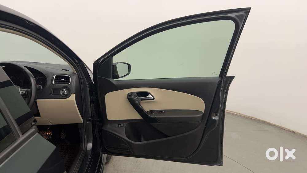 Volkswagen Vento 1.6 Highline, 2022, Petrol