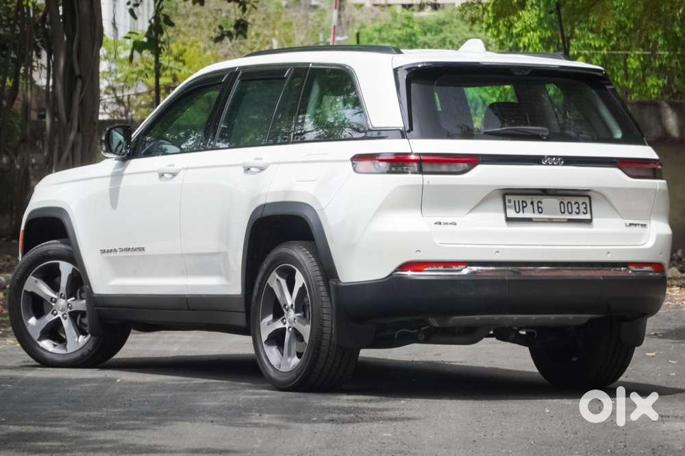 Jeep Grand Cherokee Limited (o) 4x4 At, 2023, Petrol
