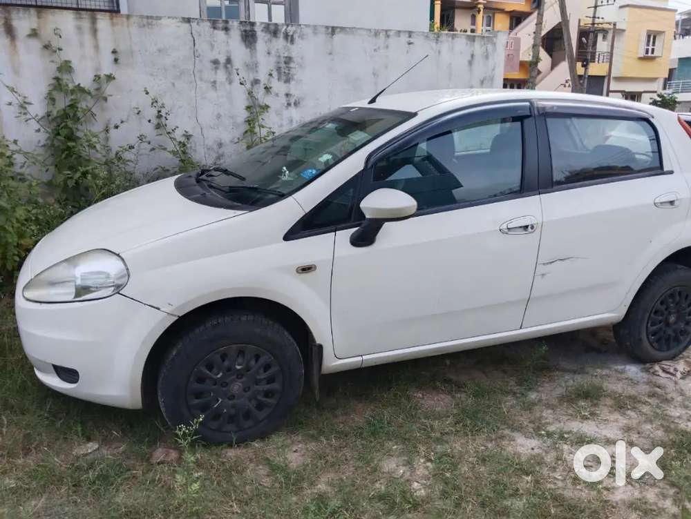 Fiat Grande Punto 2011 Diesel 90000 Km Driven