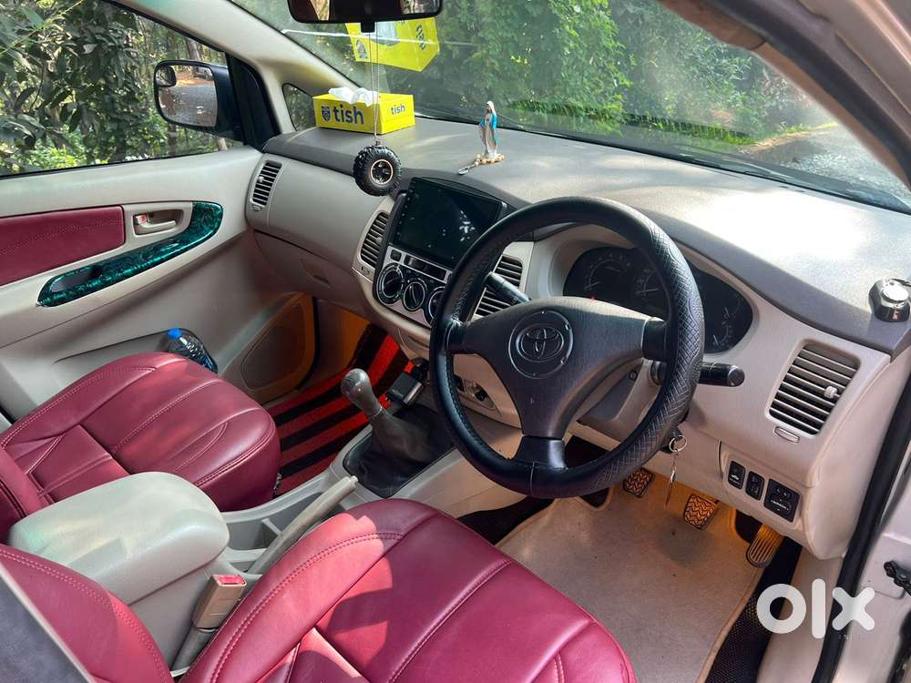 Toyota Innova 2.5 G (diesel) 7 Seater, 2010