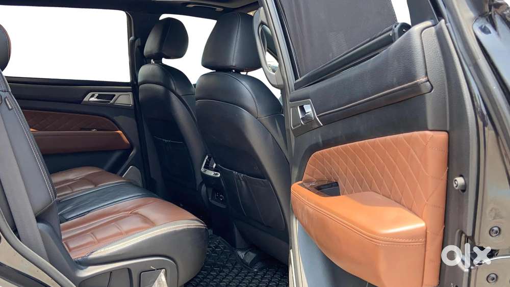 Mahindra Alturas G4 4x4 At, 2019, Diesel