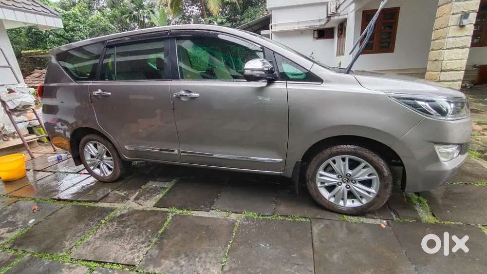Toyota Innova Crysta 2019/2020 Regn