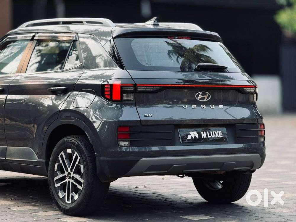 Hyundai Venue Sx Mt, 2022, Diesel