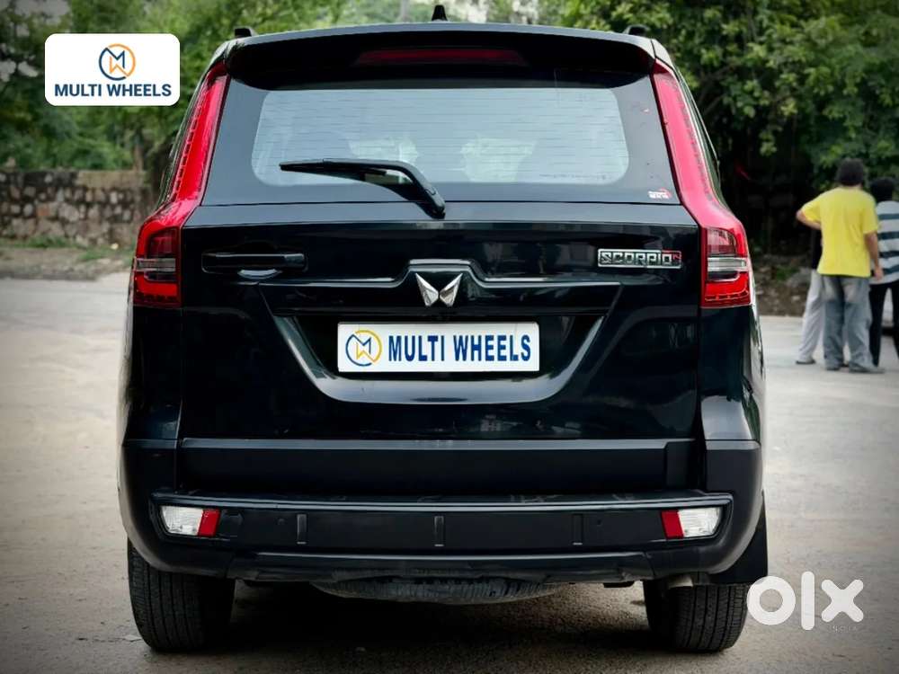 Mahindra Scorpio N Z4 Petrol Mt 7 Str, 2024, Petrol