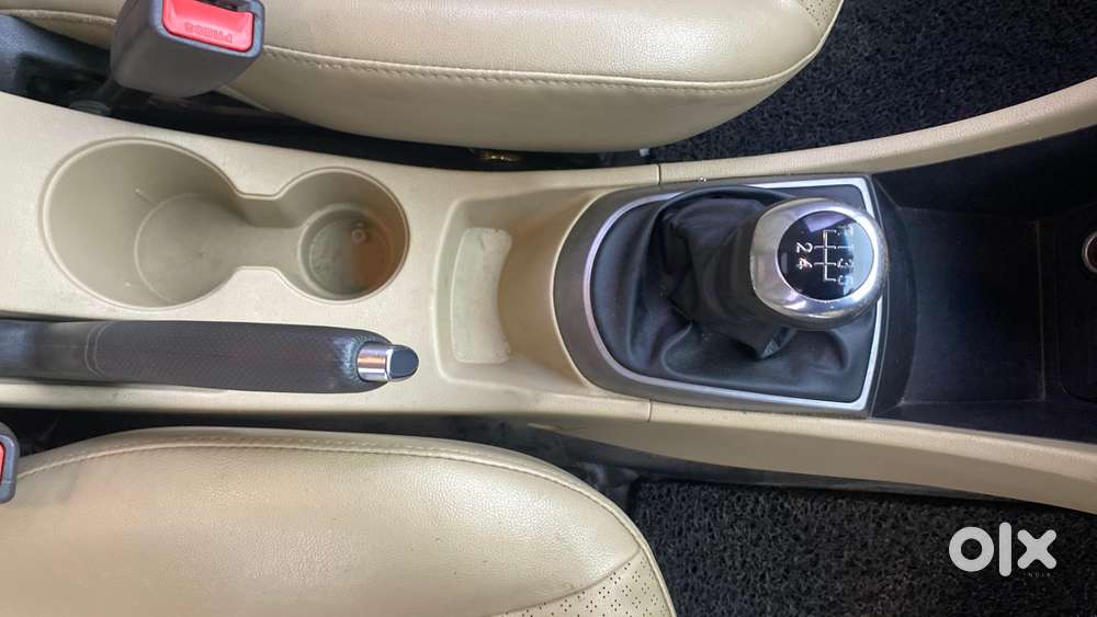 Hyundai Verna 1.6 Vtvt Sx, 2016, Petrol