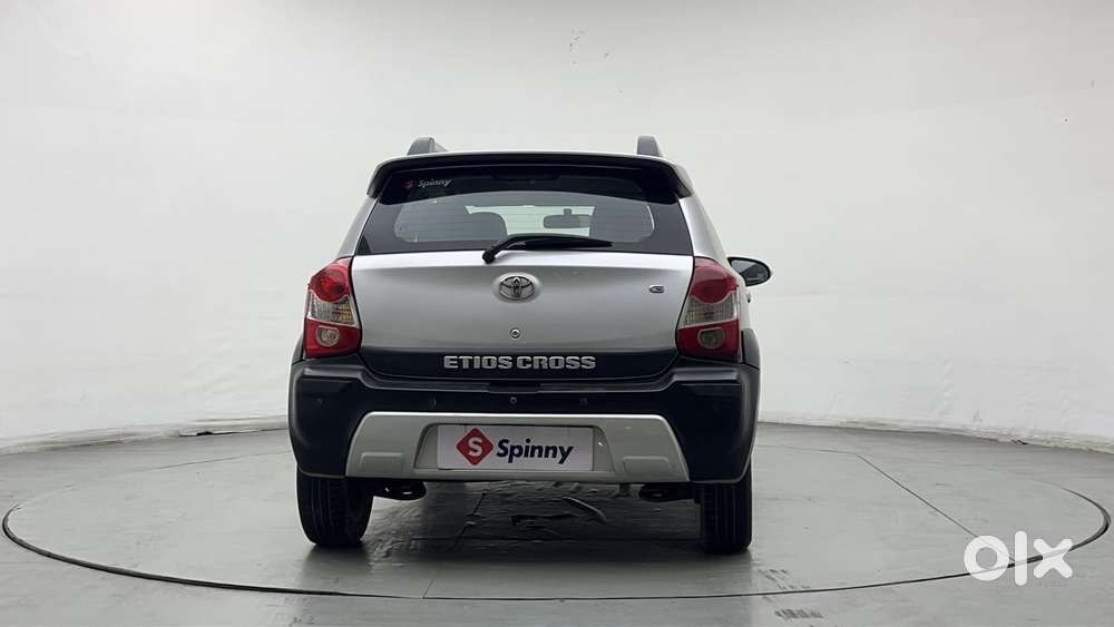 Toyota Etios Cross 1.2l G, 2016, Petrol