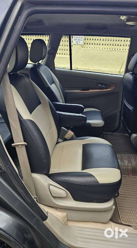 Toyota Innova 2.5 V 7 Str, 2009, Diesel
