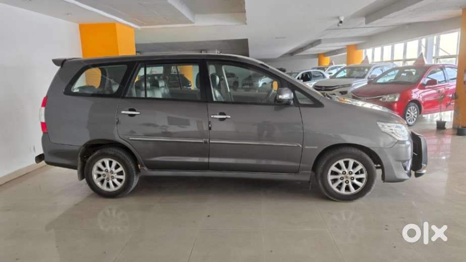 Toyota Innova 2.5 Vx 8 Str, 2013, Diesel