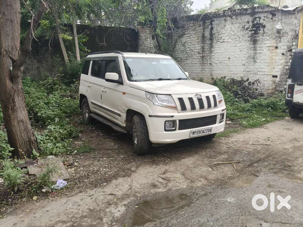 Mahindra Tuv 300 2017