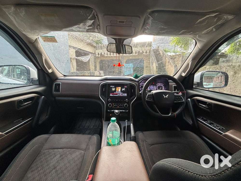 Mahindra Scorpio-n Z4 2025diesel 32000 Km Driven