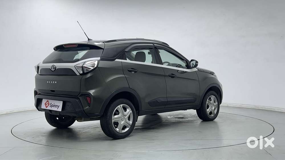 Tata Nexon 1.2 Revotron Xma Amt (s), 2022, Petrol
