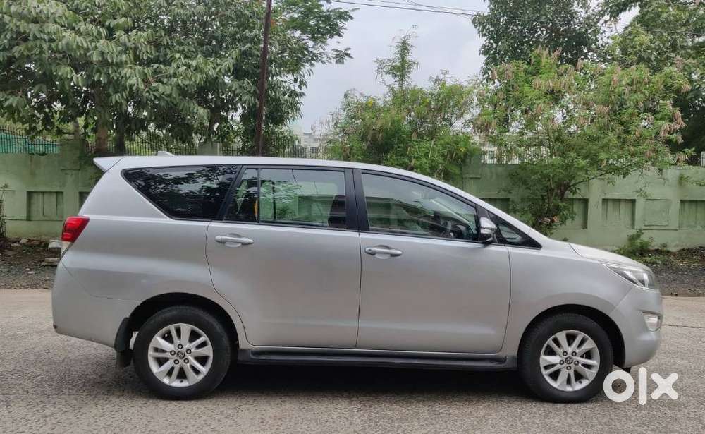 Toyota Innova Crysta 2.4 G Mt 7 Str, 2016, Diesel