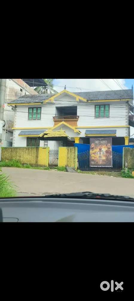 4BHK+ in Kakkanad