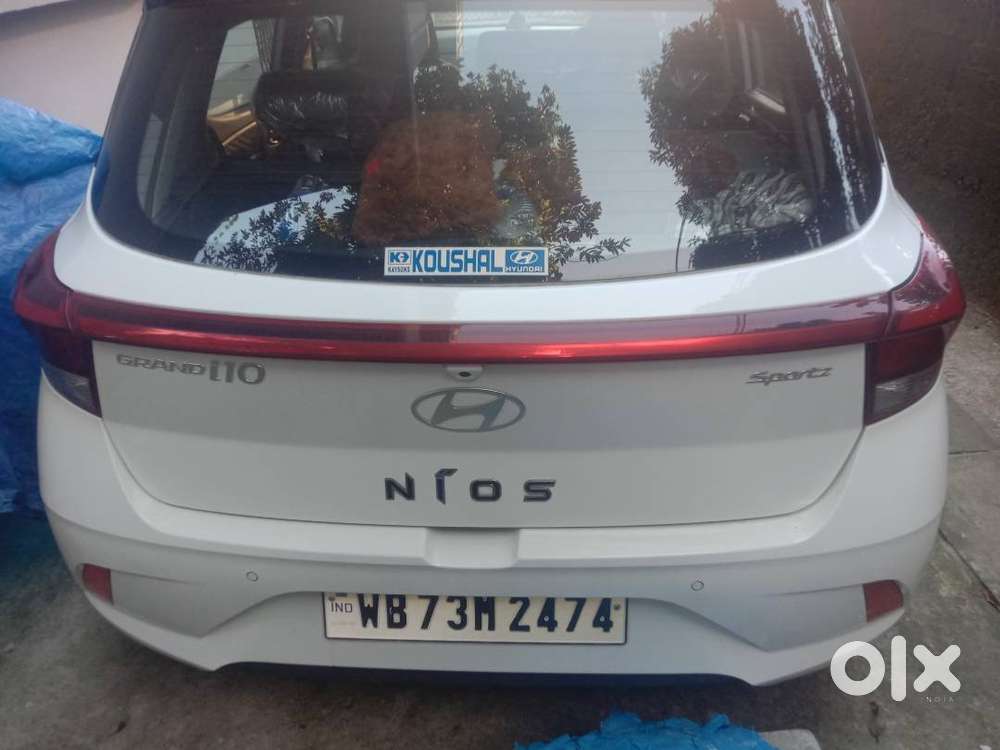Grand I10 Nios Sports