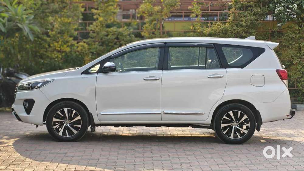 Toyota Innova Crysta 2.4 Z 7 Str, 2022, Diesel