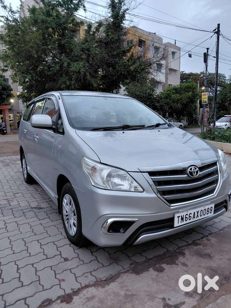 Toyota Innova 2.5 G (diesel) 8 Seater Bs Iv, 2016, Diesel