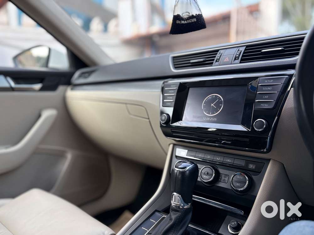 Skoda Superb Style 1.8 Tsi Mt, 2016, Petrol