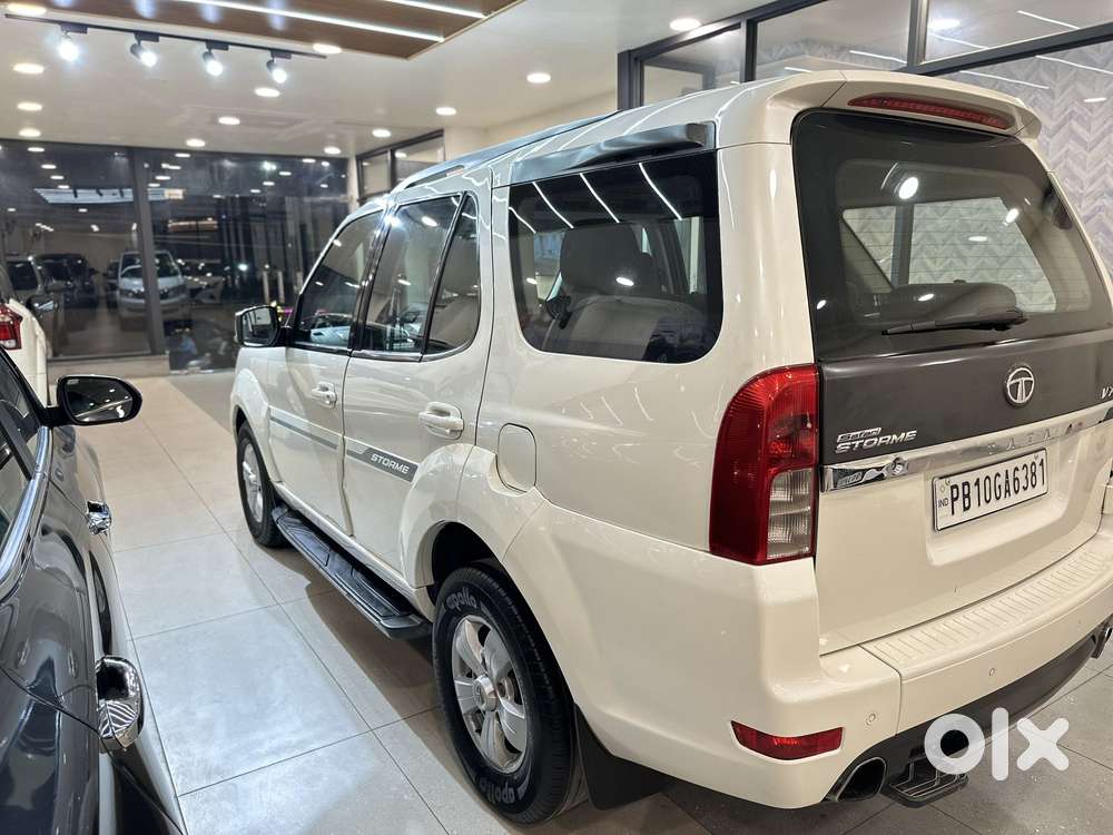 Tata Safari Storme Vx, 2016, Diesel