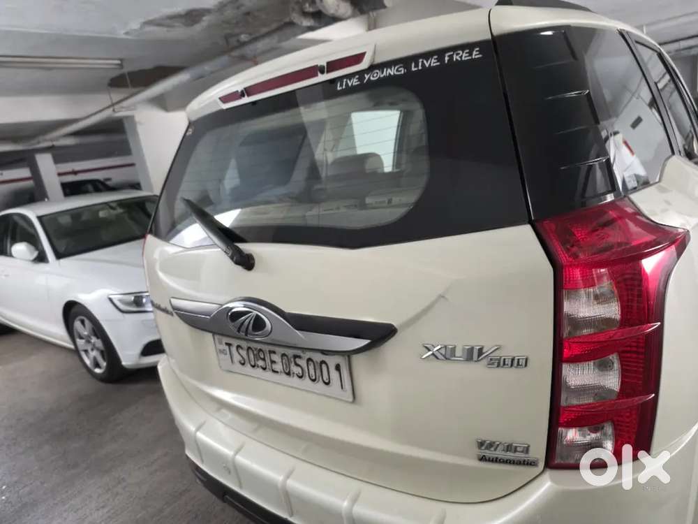 Mahindra Xuv500 2016 Automatic With Complete Showroom Service History