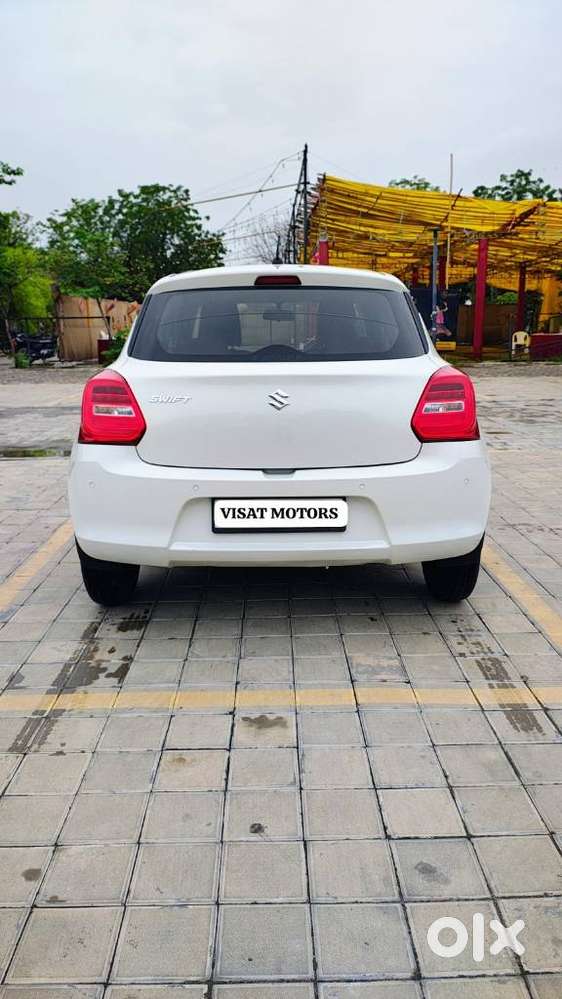 Maruti Suzuki Swift Vxi Optional, 2022, Petrol