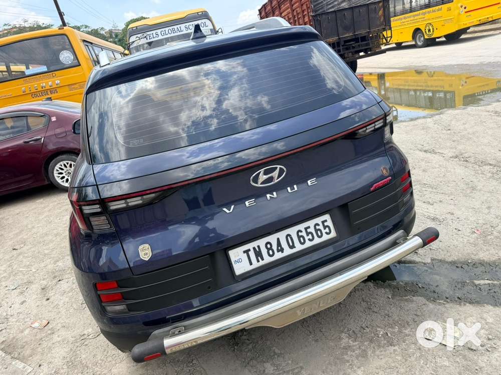 Hyundai Venue Petrol 2023