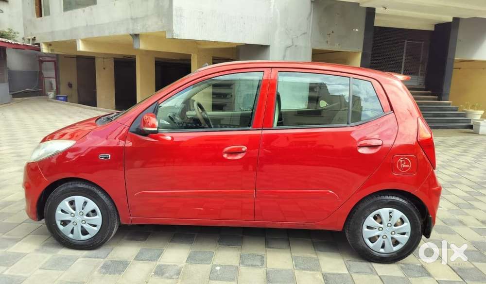 Hyundai I10 Sportz At, 2012, Petrol