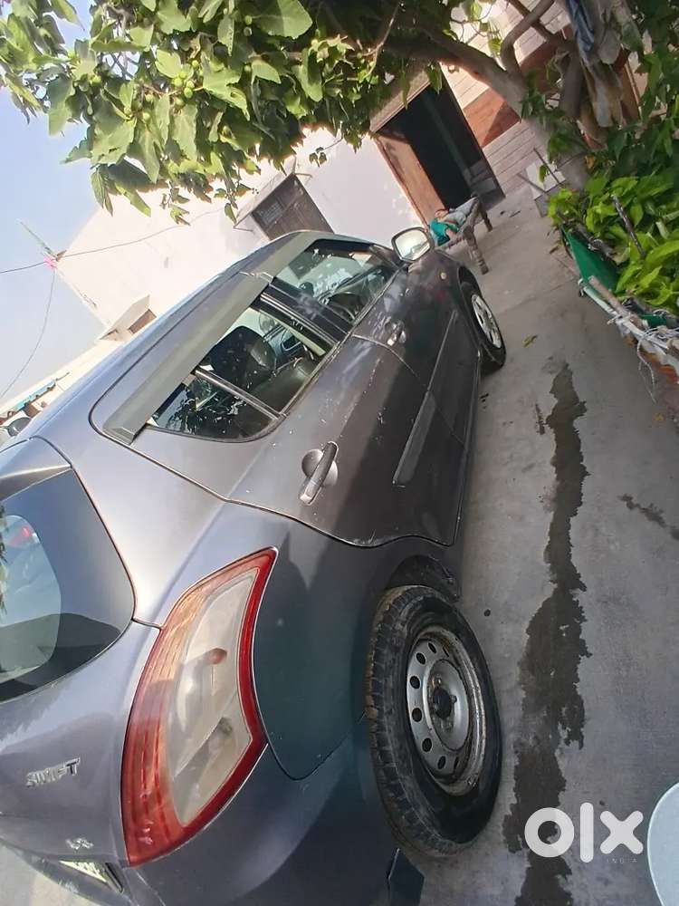 Maruti Suzuki Swift 2016