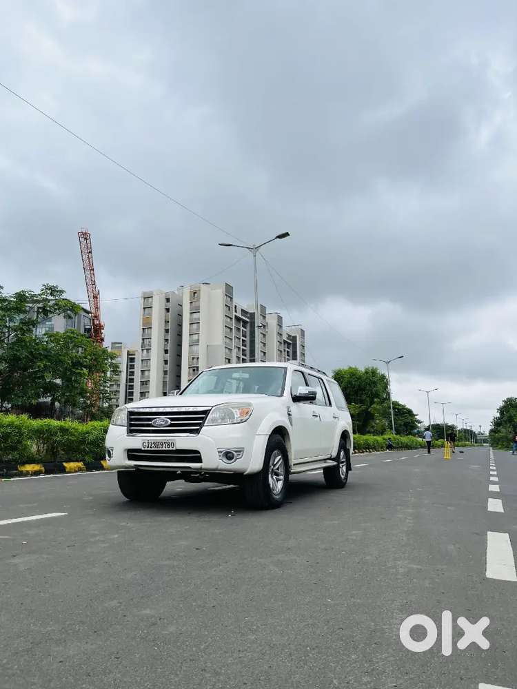 Ford Endeavour 2011