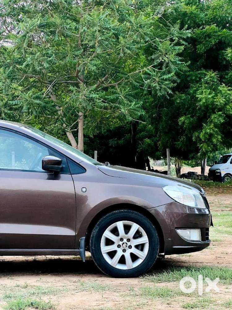 Skoda Rapid 1.5 Tdi At Ambition, 2014, Diesel