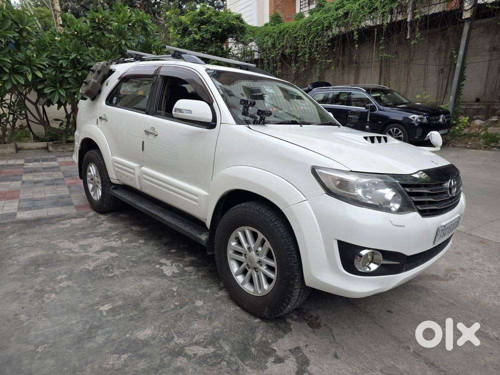 Toyota Fortuner 3.0 4x2 Automatic, 2013, Diesel