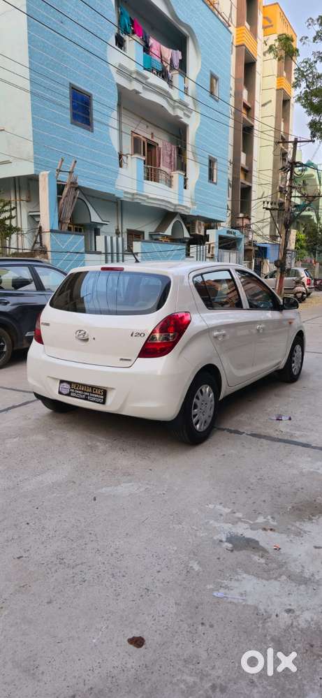 Hyundai I20 Petrol Cvt Magna Executive, 2012, Petrol