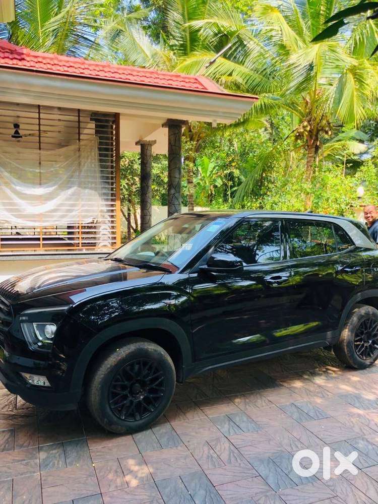 Creta Black