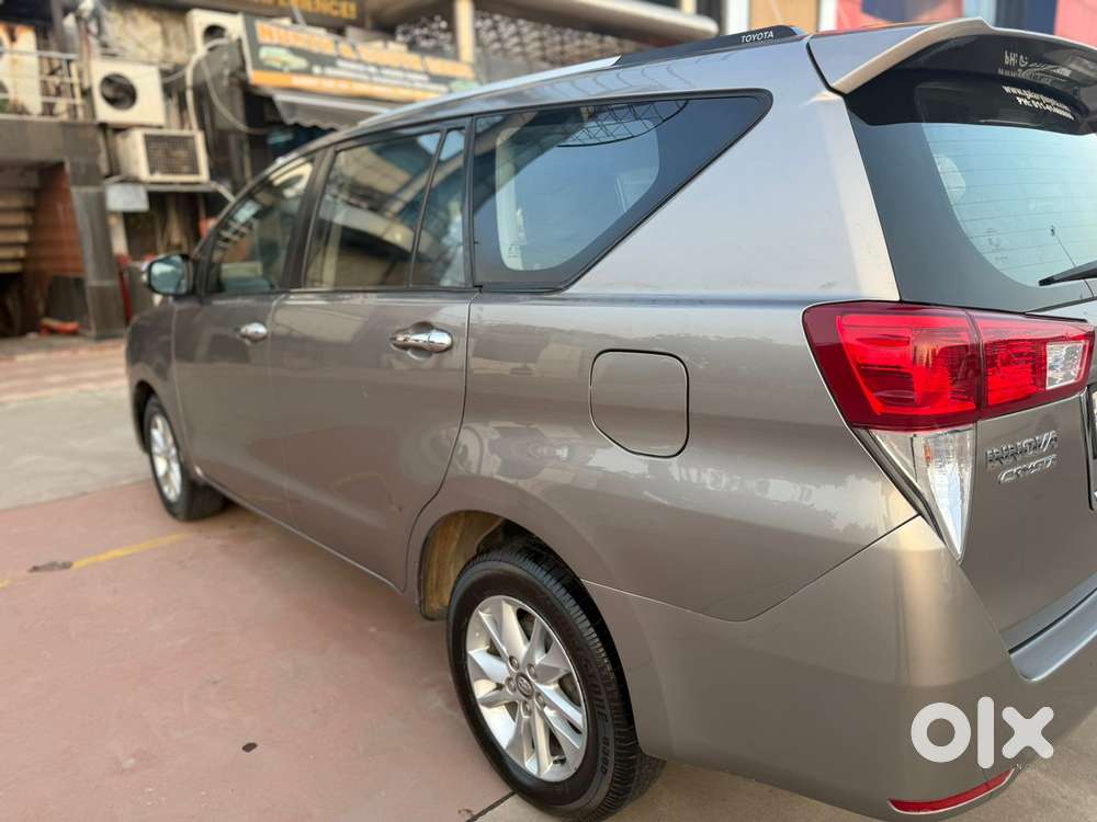 Toyota Innova Crysta 2.8 Gx At, 2017, Diesel