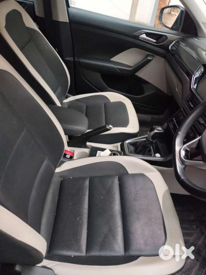 Volkswagen Taigun 1.0 Tsi Topline At, 2023, Petrol