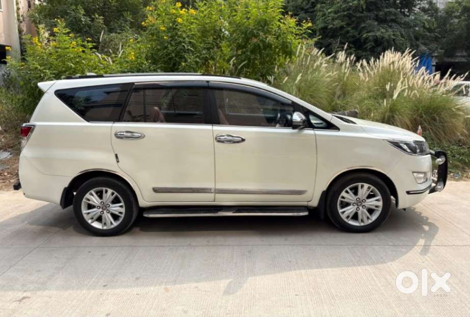 Toyota Innova Crysta 2.4 Z 7 Str, 2018, Diesel