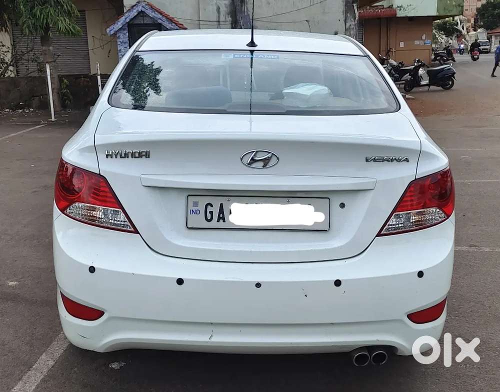 Hyundai Verna 2013 Petrol 49500 Km Driven Family Transfer