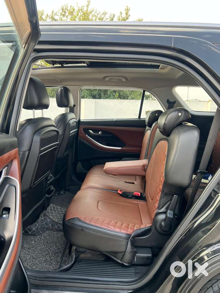 Hyundai Alcazar Platinum 7 Str 1.5 Diesel Adventure, 2023, Diesel