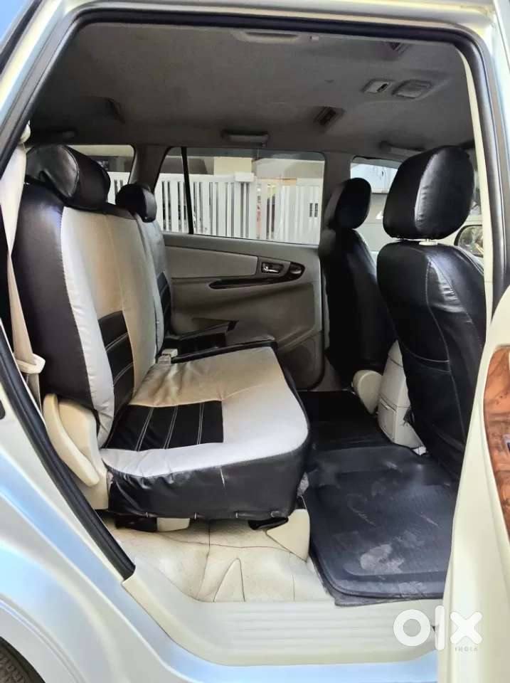 Toyota Innova 2.5 Vx 8 Str, 2014, Diesel